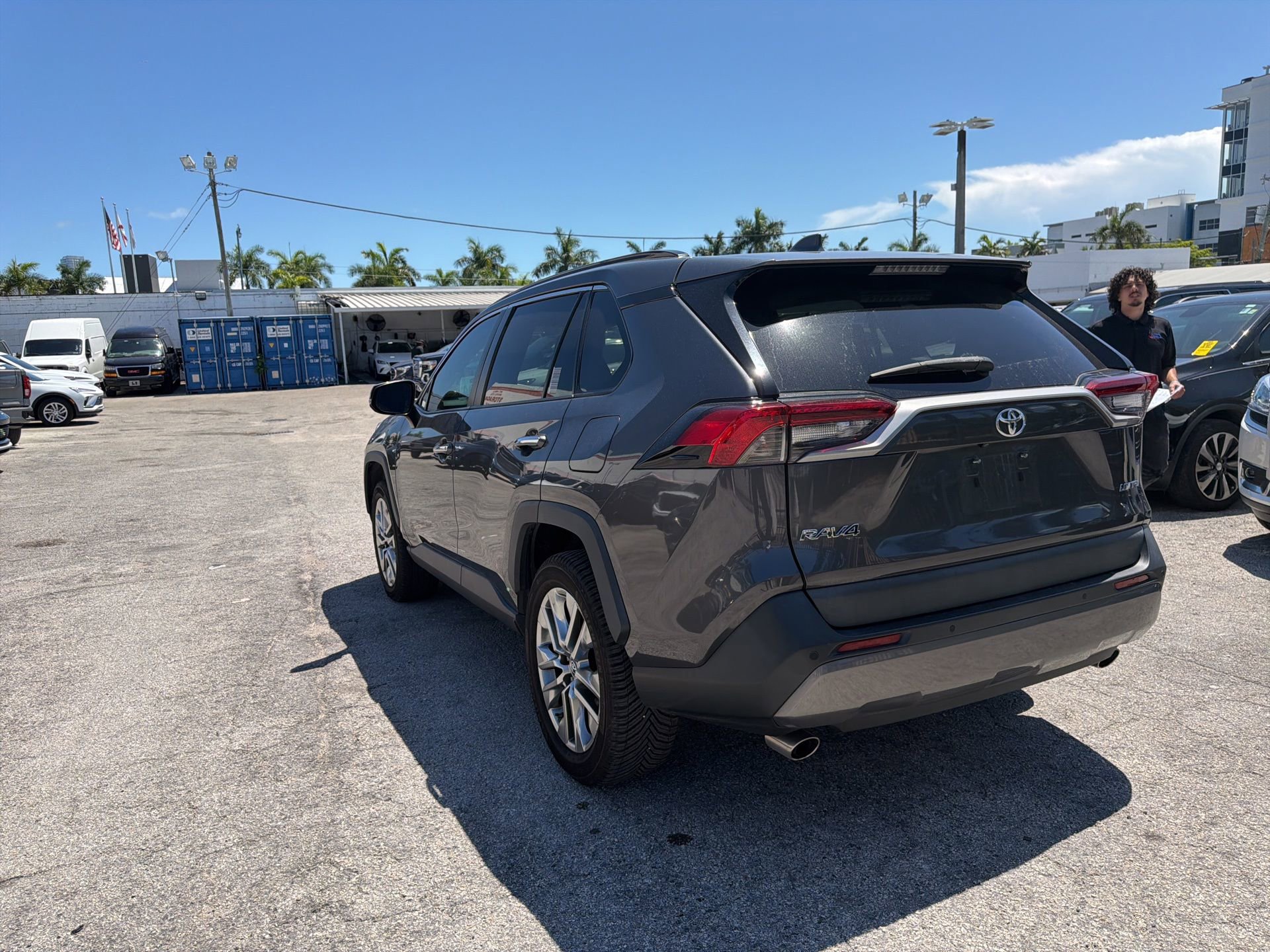 Used 2019 Toyota RAV4 Limited FWD image 6