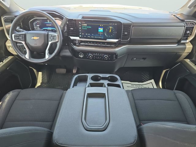 Used 2024 Chevrolet Silverado 1500 LT AWD/4WD image 8