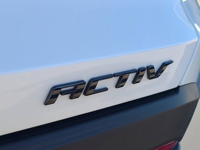 Used 2025 Chevrolet Equinox ACTIV w/ Safety and Technology Package image 10