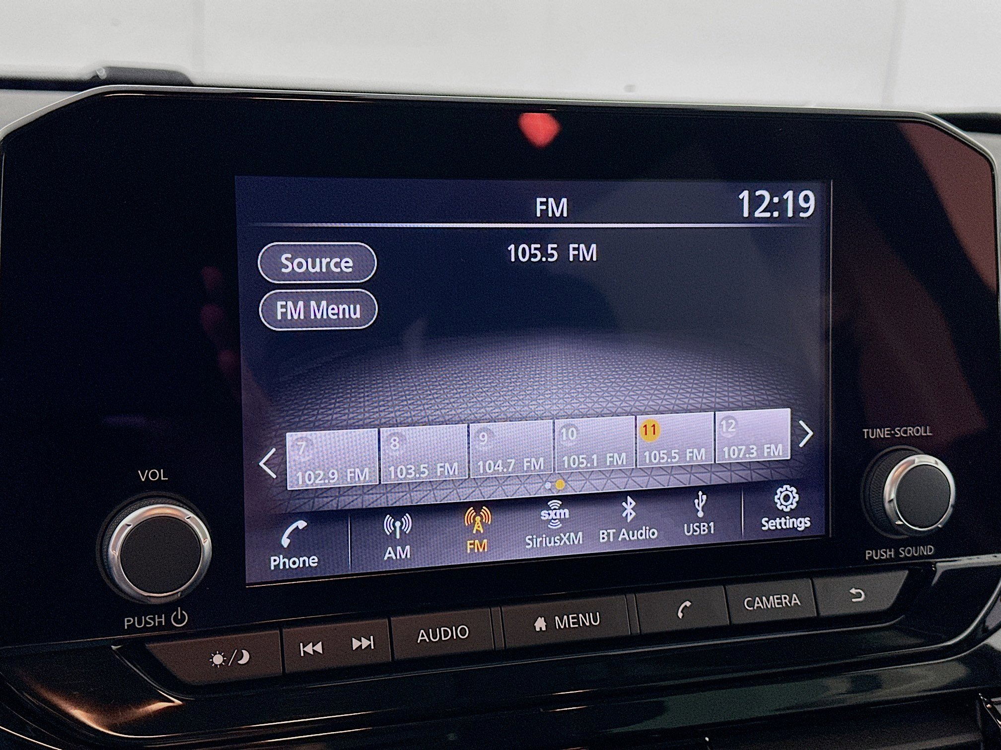 Used 2024 Nissan Pathfinder SV image 21