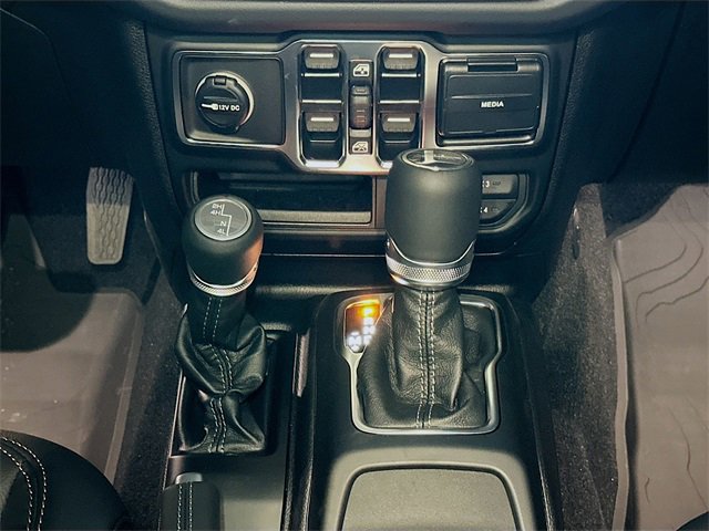 New 2025 Jeep Gladiator Sport image 11