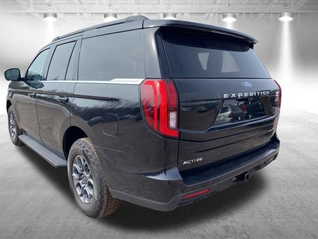 Used 2025 Ford Expedition Active AWD/4WD image 11