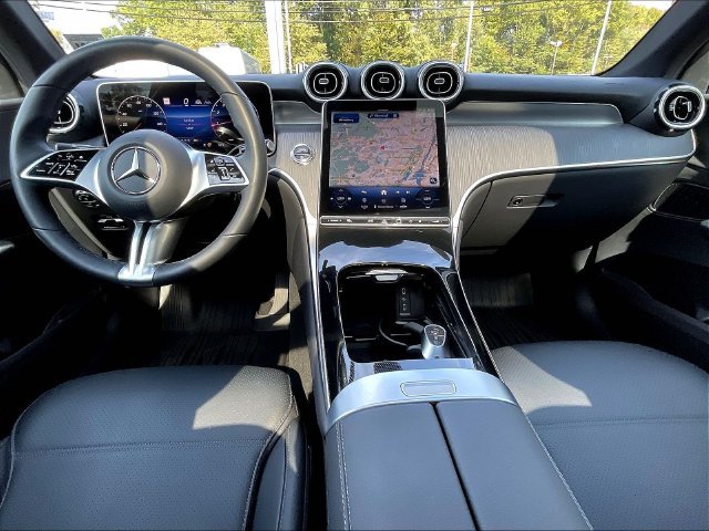 Used 2026 Mercedes-Benz GLC 300 4MATIC image 9