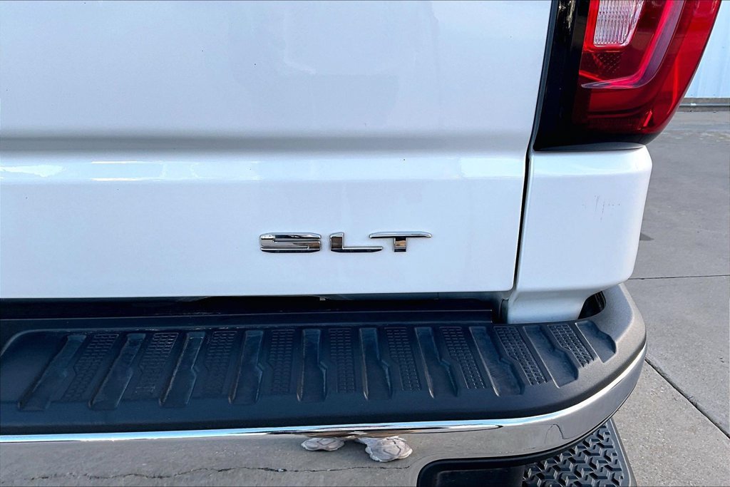 Used 2021 GMC Sierra 1500 SLT w/ SLT Premium Package AWD/4WD image 38