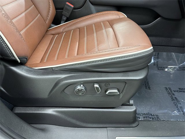 Used 2024 GMC Yukon Denali Ultimate image 22