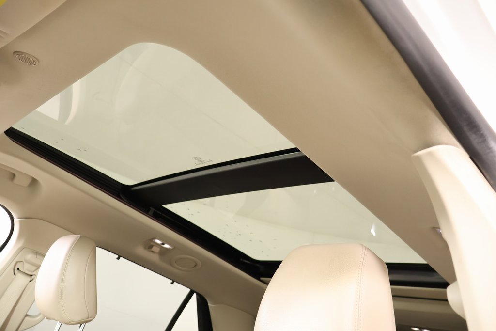 Used 2020 Ford Explorer Limited w/ Class III Trailer Tow Package image 17