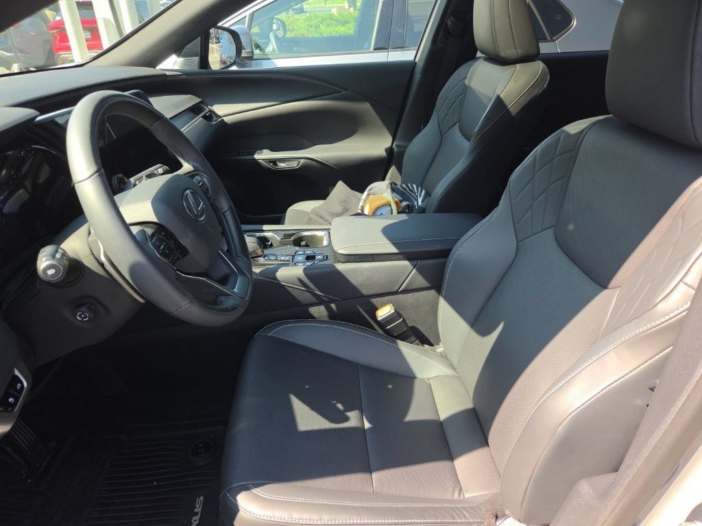 Used 2026 Lexus RX 350 F Sport AWD/4WD image 7