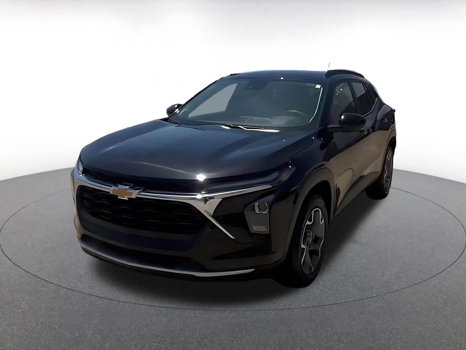 Used 2025 Chevrolet Trax LT FWD image 7