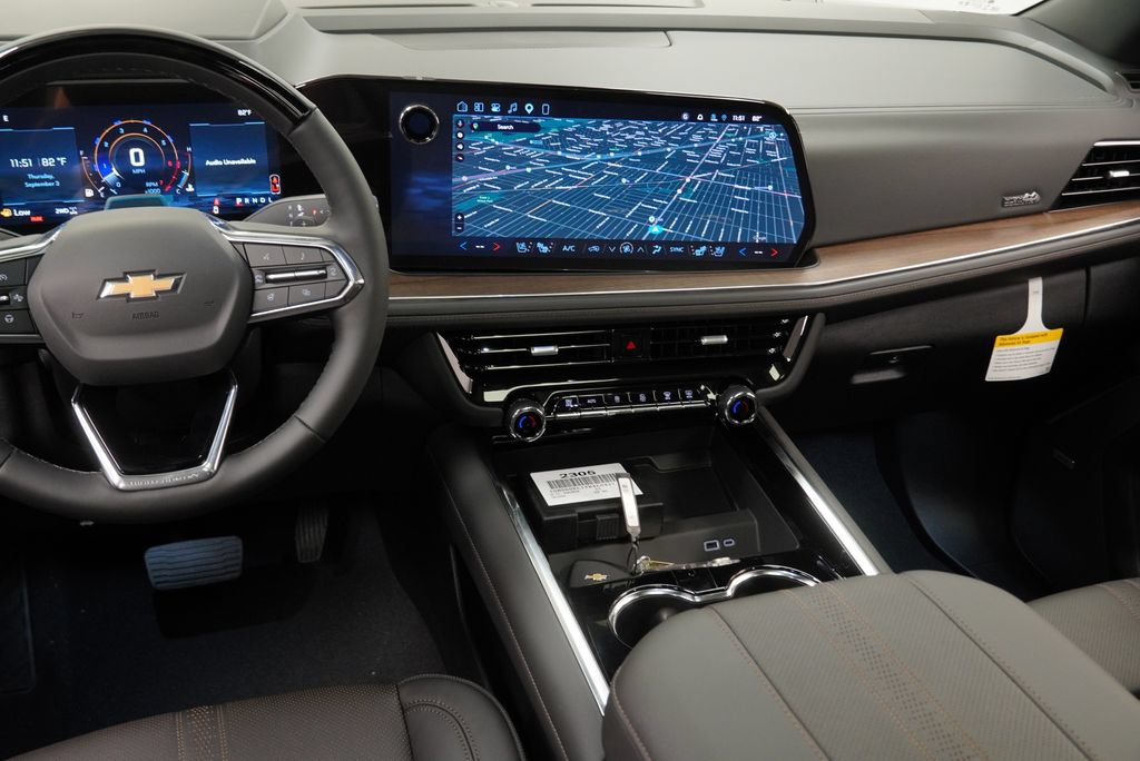 New 2026 Chevrolet Suburban High Country AWD/4WD image 16