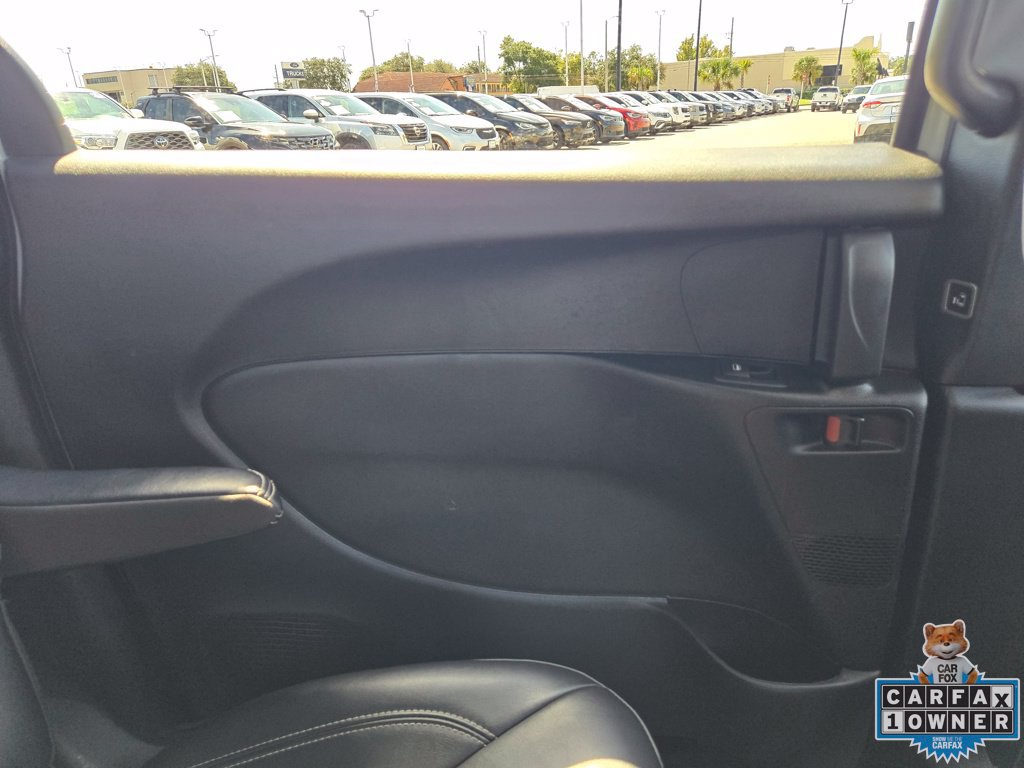 Used 2024 Chrysler Pacifica Limited FWD image 50