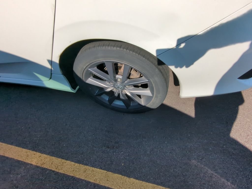 Used 2019 Honda Civic EX-L image 5