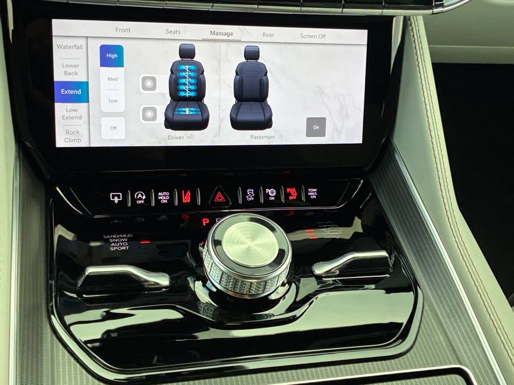 New 2026 Jeep Grand Wagoneer Summit AWD/4WD image 10