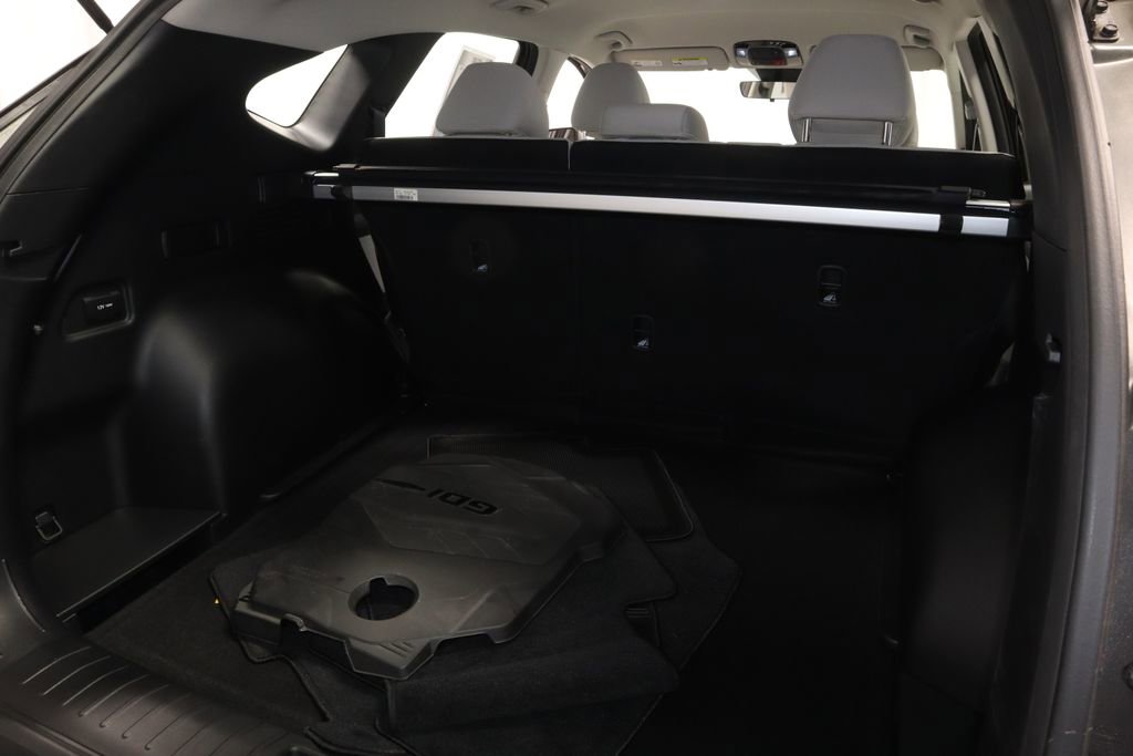 Used 2025 Hyundai Tucson SE image 14