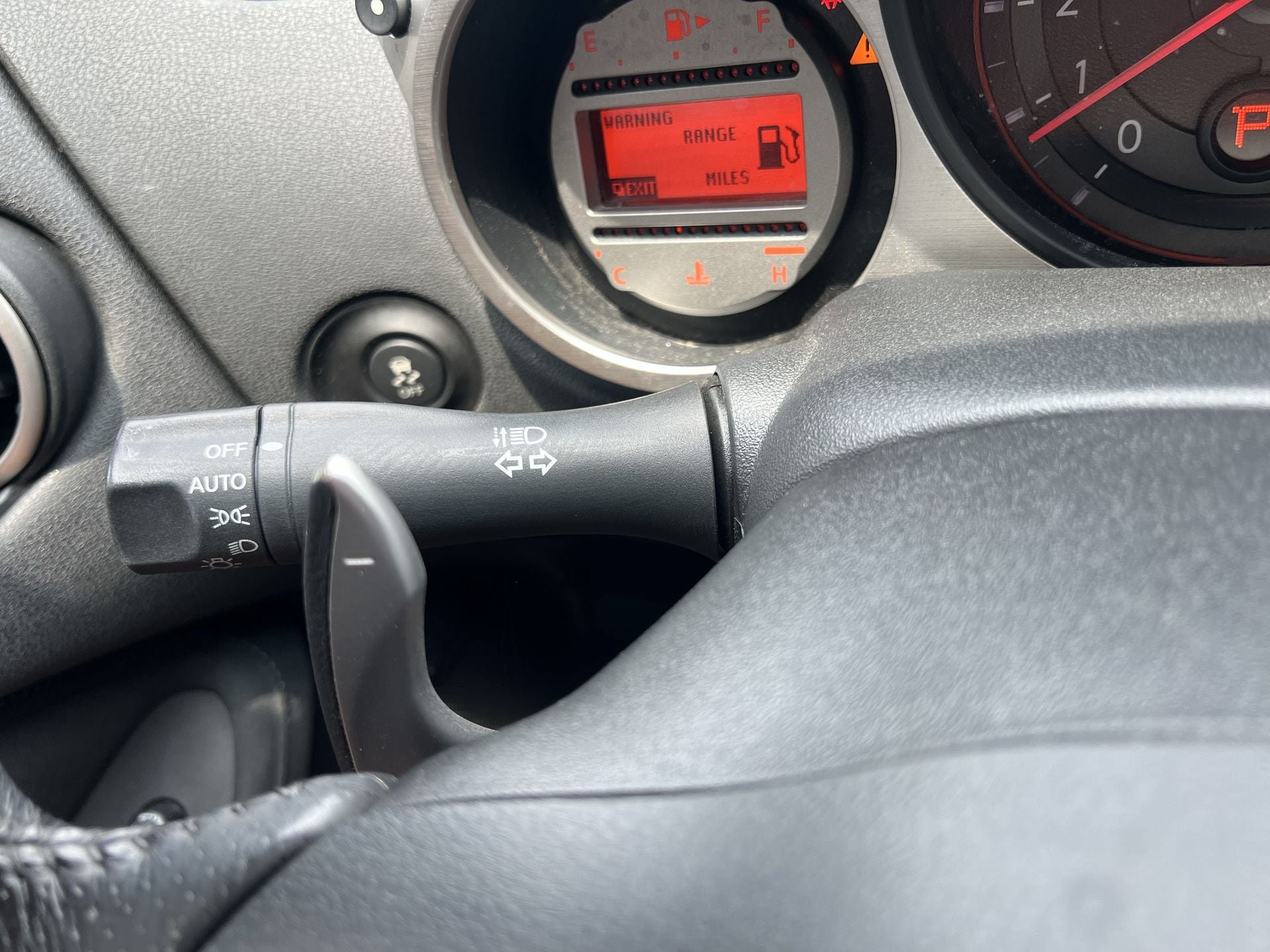 Used 2011 Nissan 370Z Touring RWD image 10