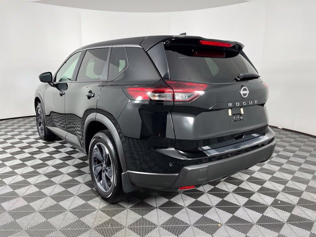 Certified 2026 Nissan Rogue SV FWD image 8