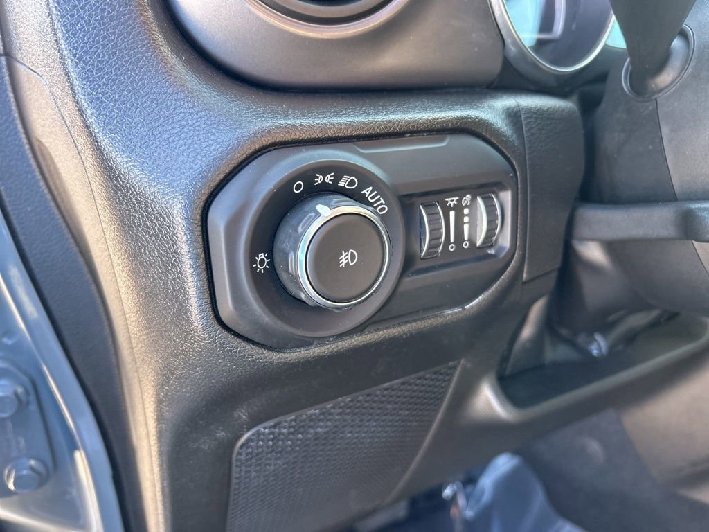 Used 2022 Jeep Wrangler Willys image 34