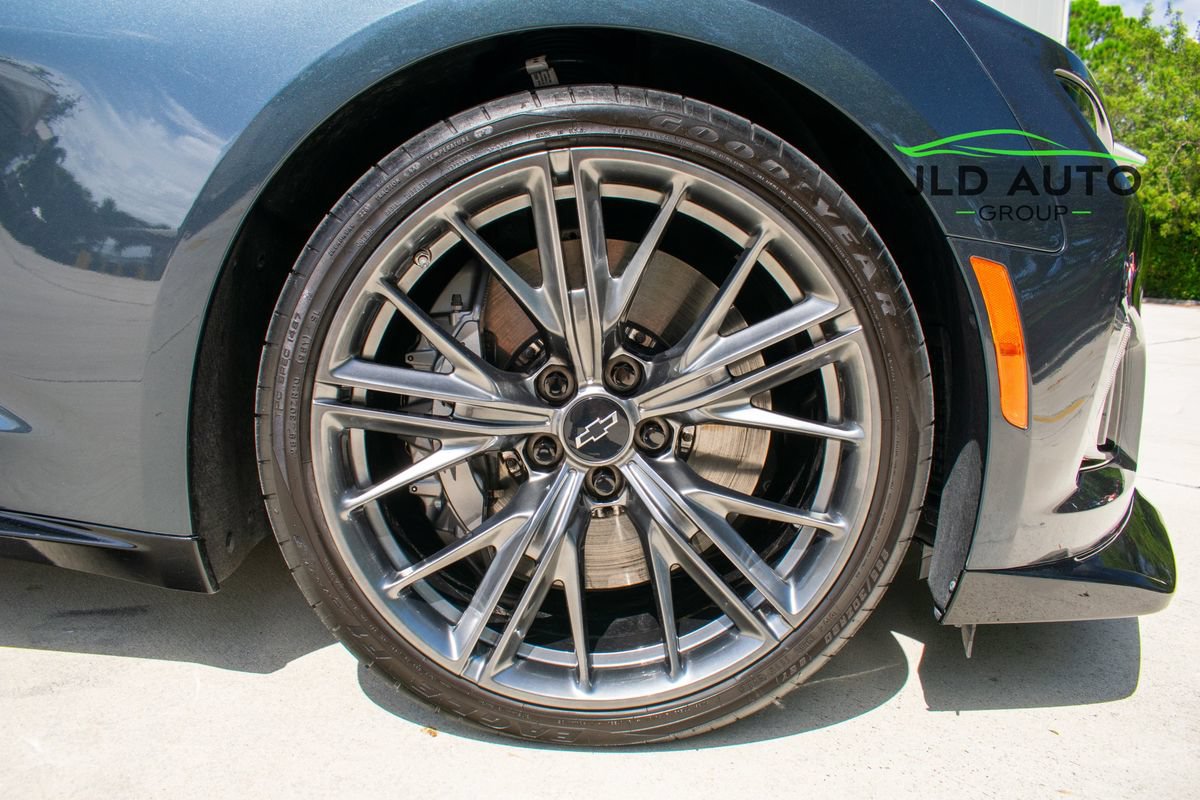 Used 2023 Chevrolet Camaro ZL1 RWD image 31