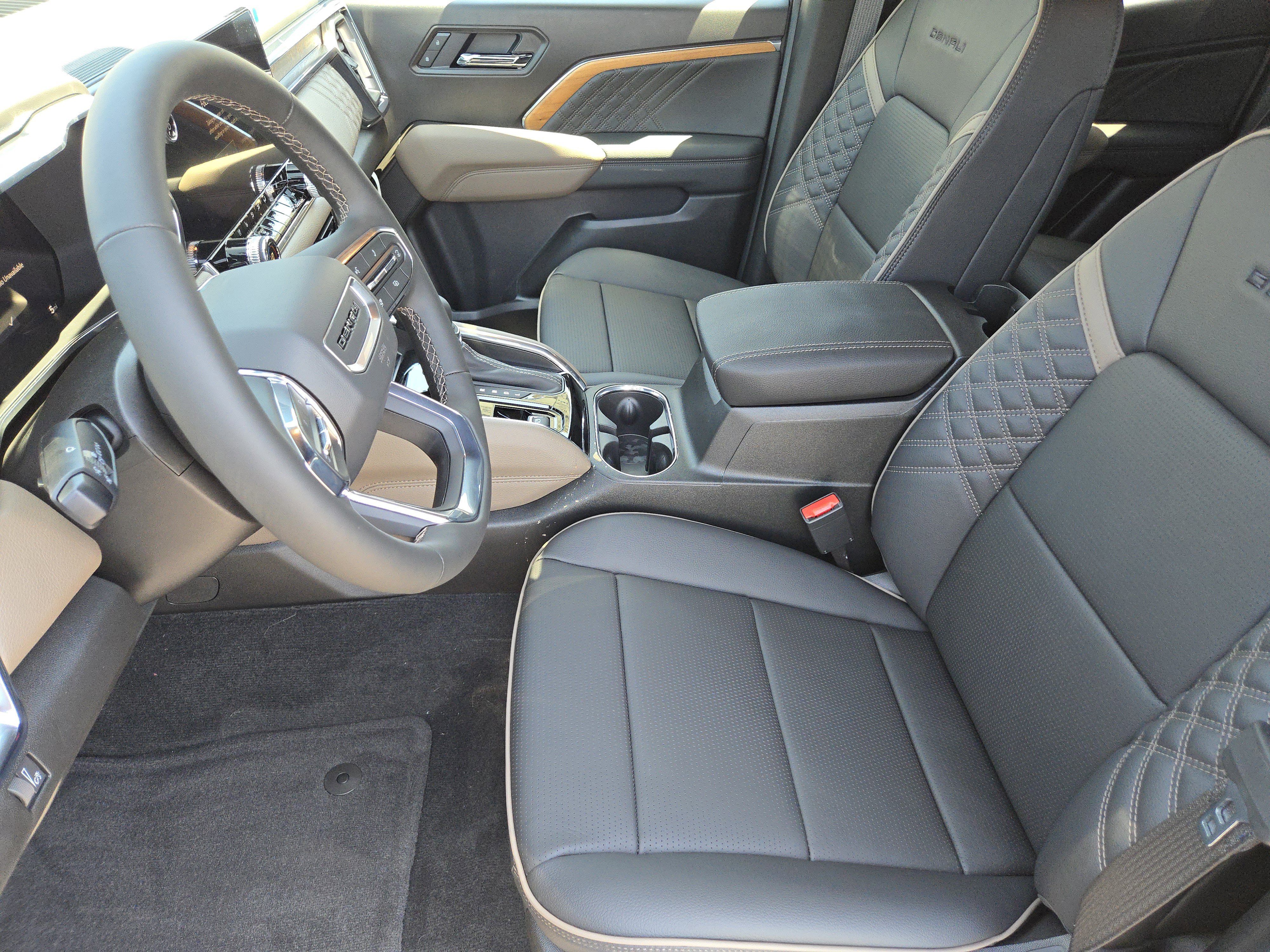 New 2026 GMC Canyon Denali image 10