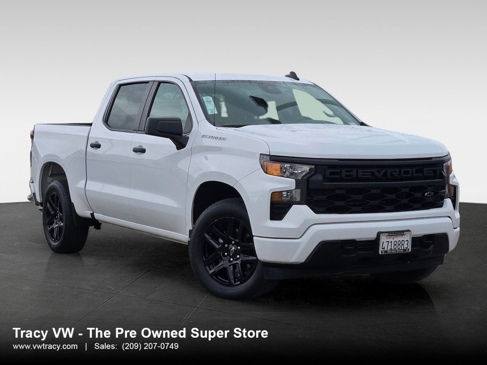 Used 2022 Chevrolet Silverado 1500 Custom image 1