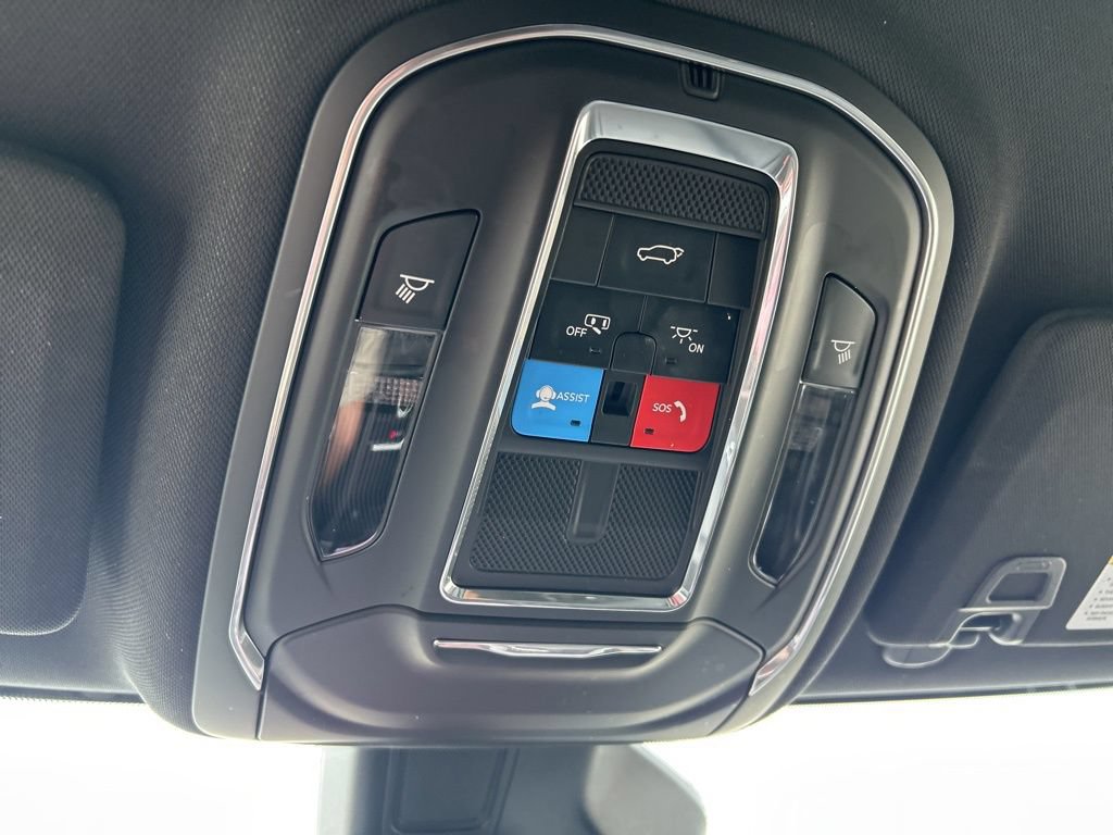 Certified 2024 Jeep Grand Cherokee L Limited RWD image 39