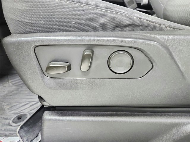 Used 2024 Chevrolet Silverado 1500 Custom Trail Boss w/ Realtree Special Edition image 20