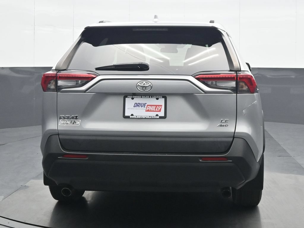 Used 2020 Toyota RAV4 LE w/ All Weather Liner Package AWD/4WD image 5