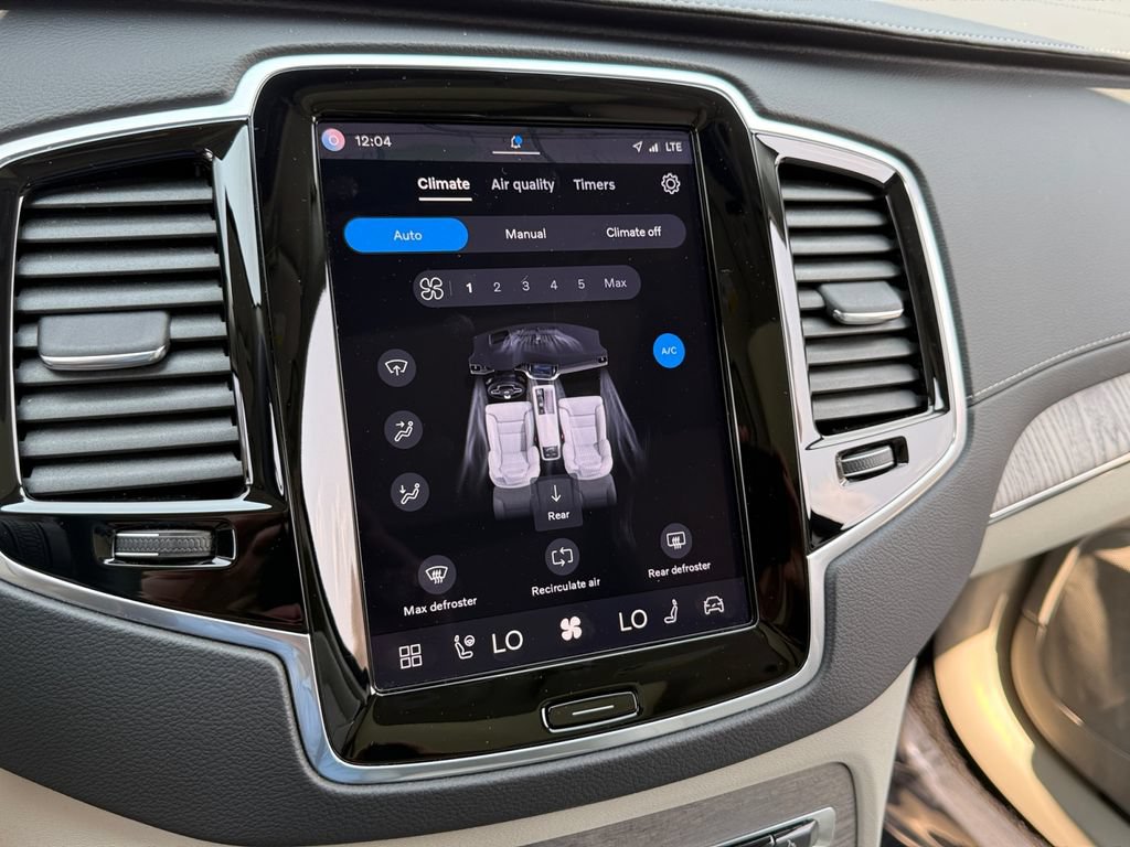 Certified 2024 Volvo XC90 B6 Ultimate AWD/4WD image 25