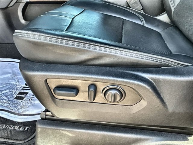 Used 2023 Chevrolet Silverado 2500 High Country image 12