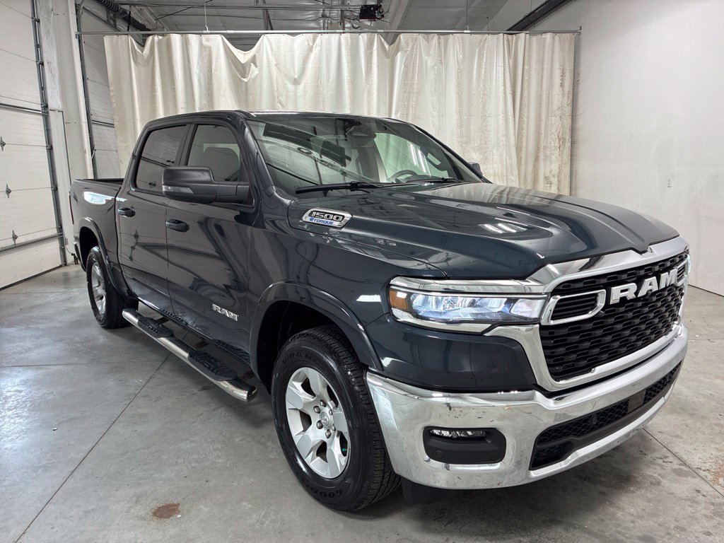 Used 2025 RAM 1500 Big Horn AWD/4WD image 2