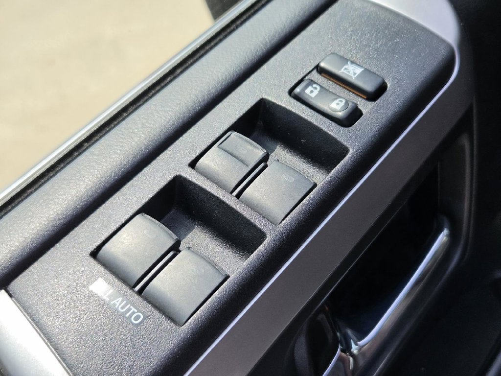 Used 2016 Toyota 4Runner Limited AWD/4WD image 19