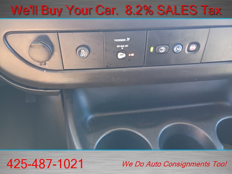Used 2018 Chevrolet Express 2500 w/ Driver Convenience Package RWD image 20