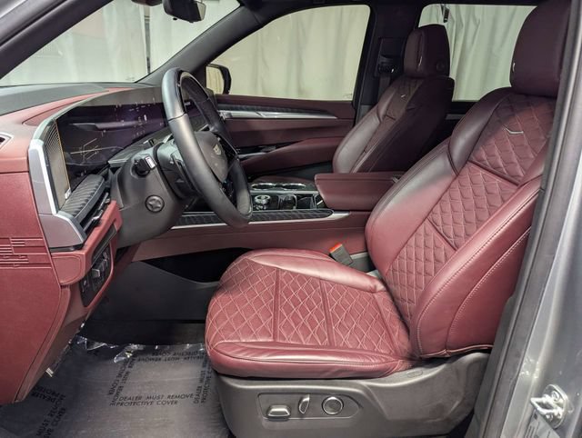 Used 2025 Cadillac Escalade Sport w/ LPO, ONYX Package RWD image 11