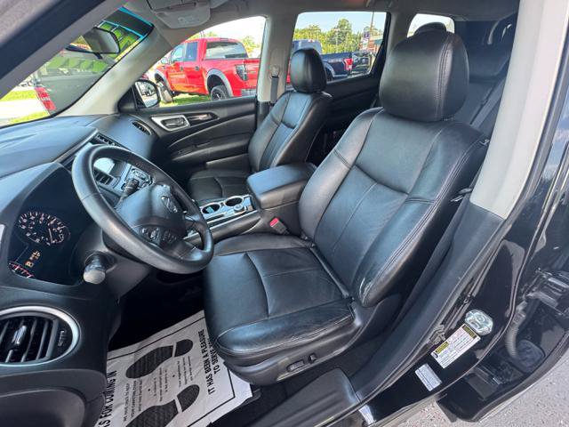 Used 2013 Nissan Pathfinder SV AWD/4WD image 10
