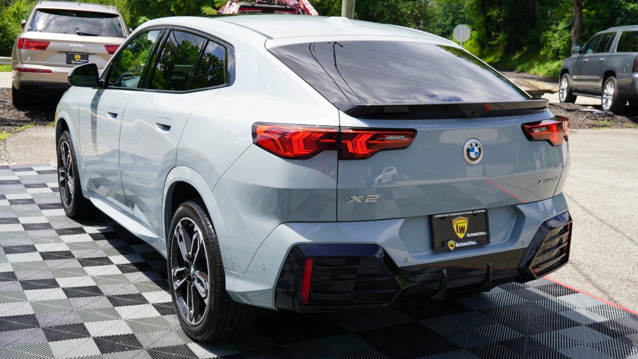 Used 2026 BMW X2 xDrive28i AWD/4WD image 12
