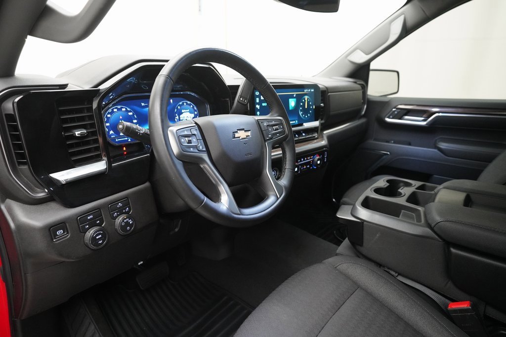 Used 2023 Chevrolet Silverado 1500 LT image 8