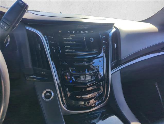 Used 2018 Cadillac Escalade Platinum image 10