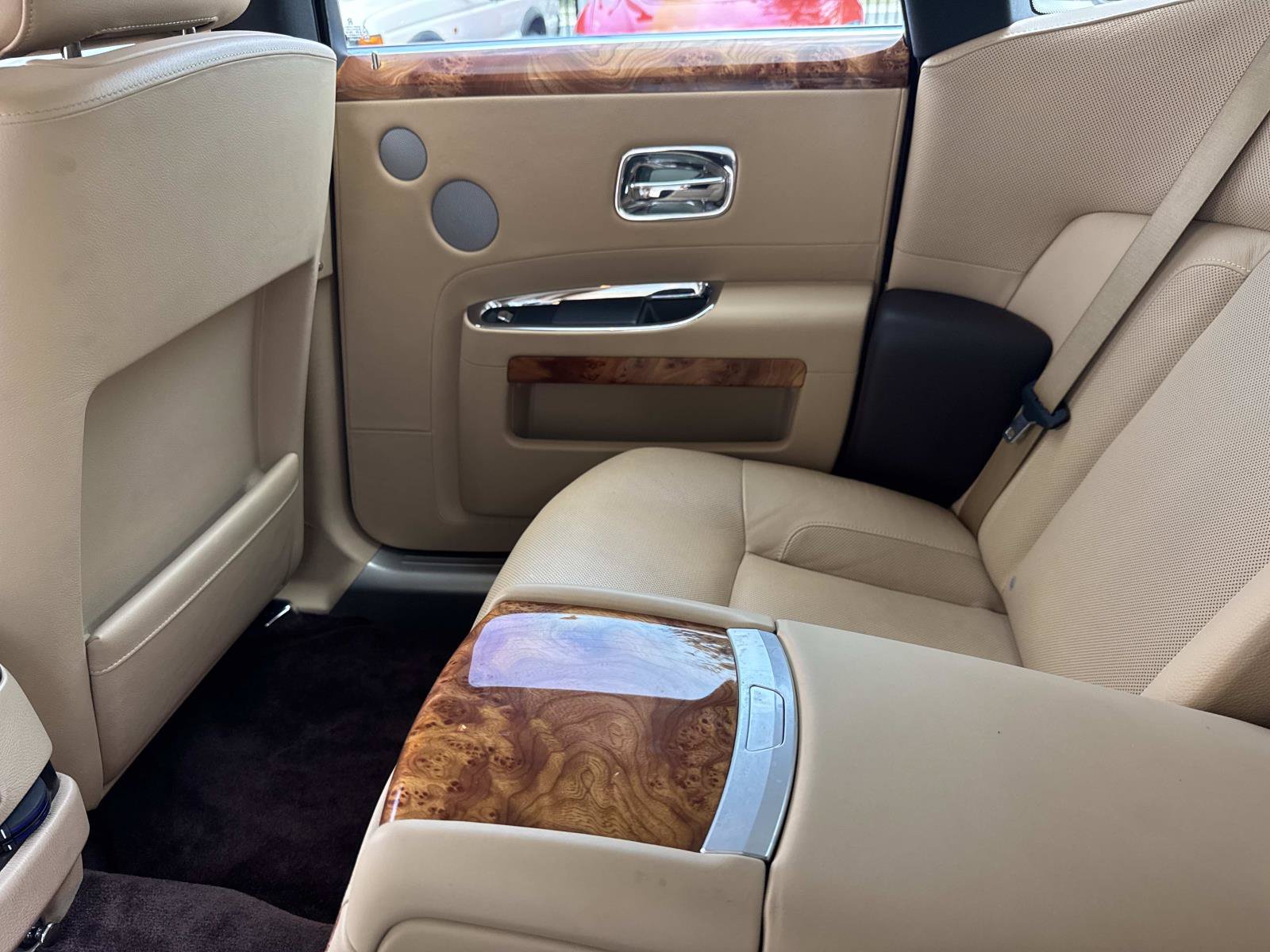 Used 2012 Rolls-Royce Ghost RWD image 24
