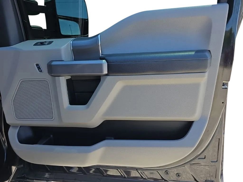 Used 2019 Ford F250 XLT w/ XLT Premium Package AWD/4WD image 21