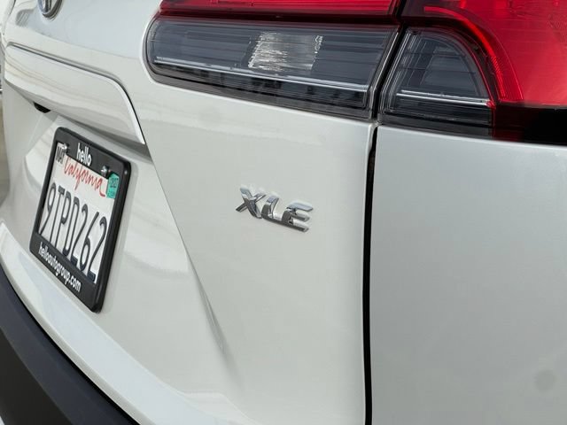 Used 2025 Toyota Corolla Cross XLE w/ Convenience Package FWD image 26