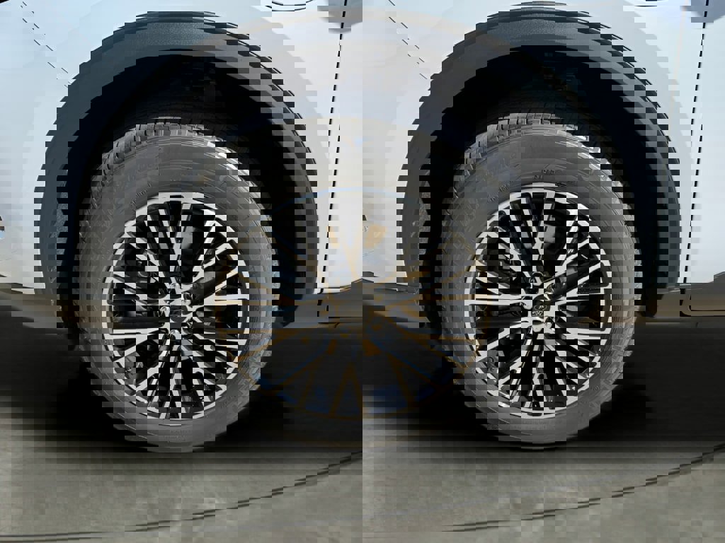 New 2026 Ford Escape Plug-in Hybrid image 9