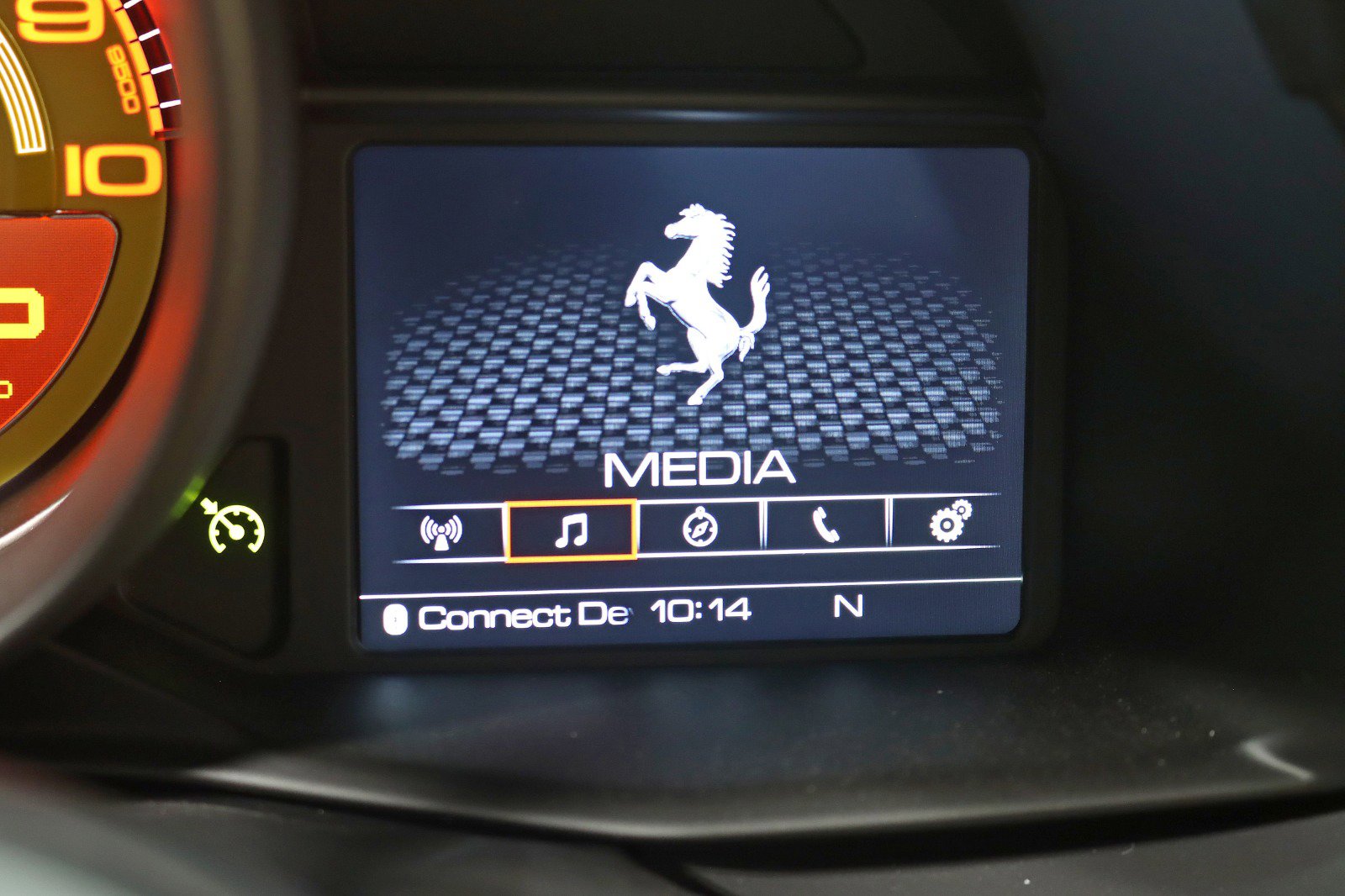 Used 2018 Ferrari 488 GTB image 20