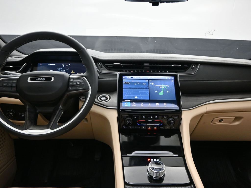 Used 2024 Jeep Grand Cherokee Limited w/ Luxury Tech Group II image 21