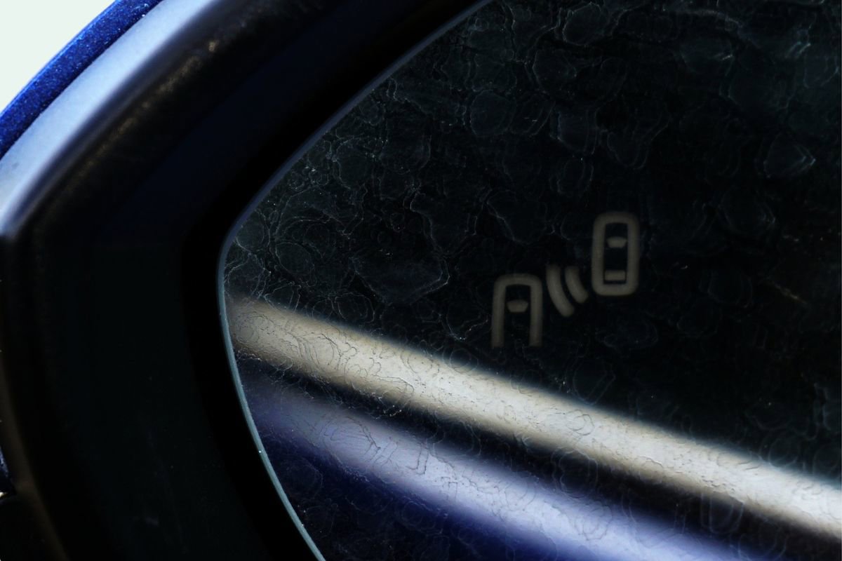 Used 2024 Volkswagen Jetta SE image 14