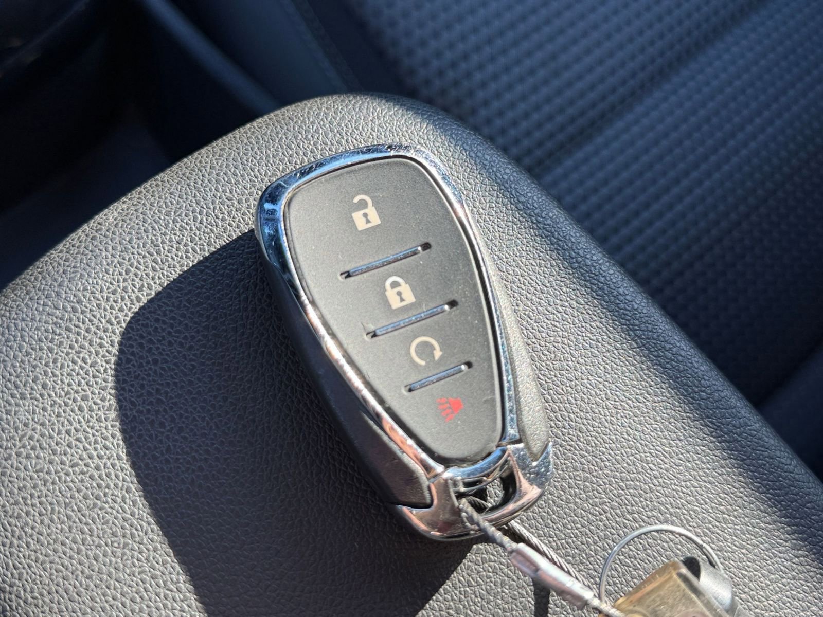 Used 2025 Chevrolet Trax LT image 21