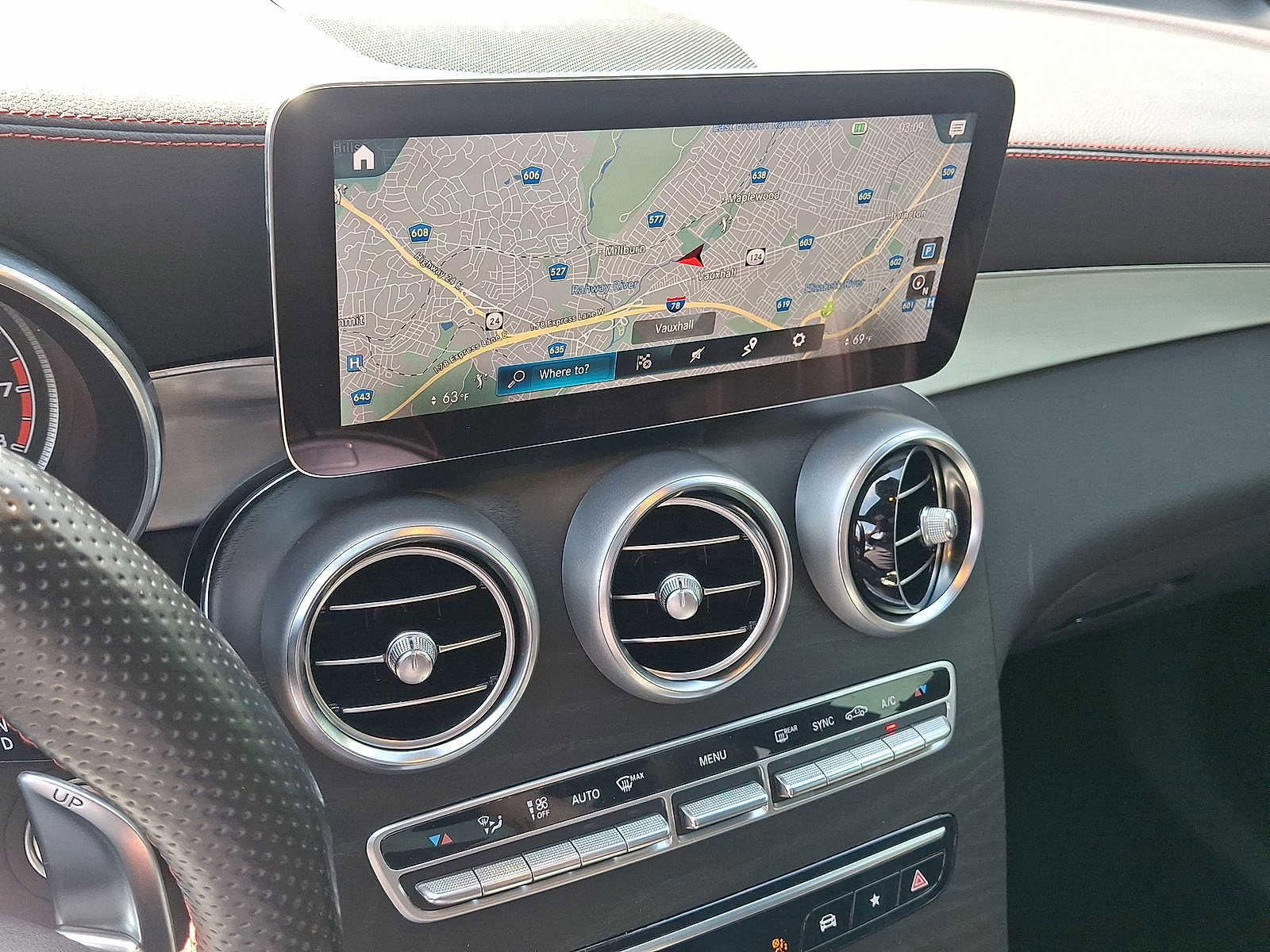 Used 2022 Mercedes-Benz GLC 43 AMG 4MATIC image 14