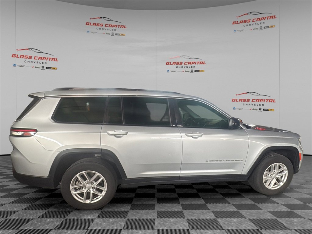 Used 2024 Jeep Grand Cherokee L Laredo image 8