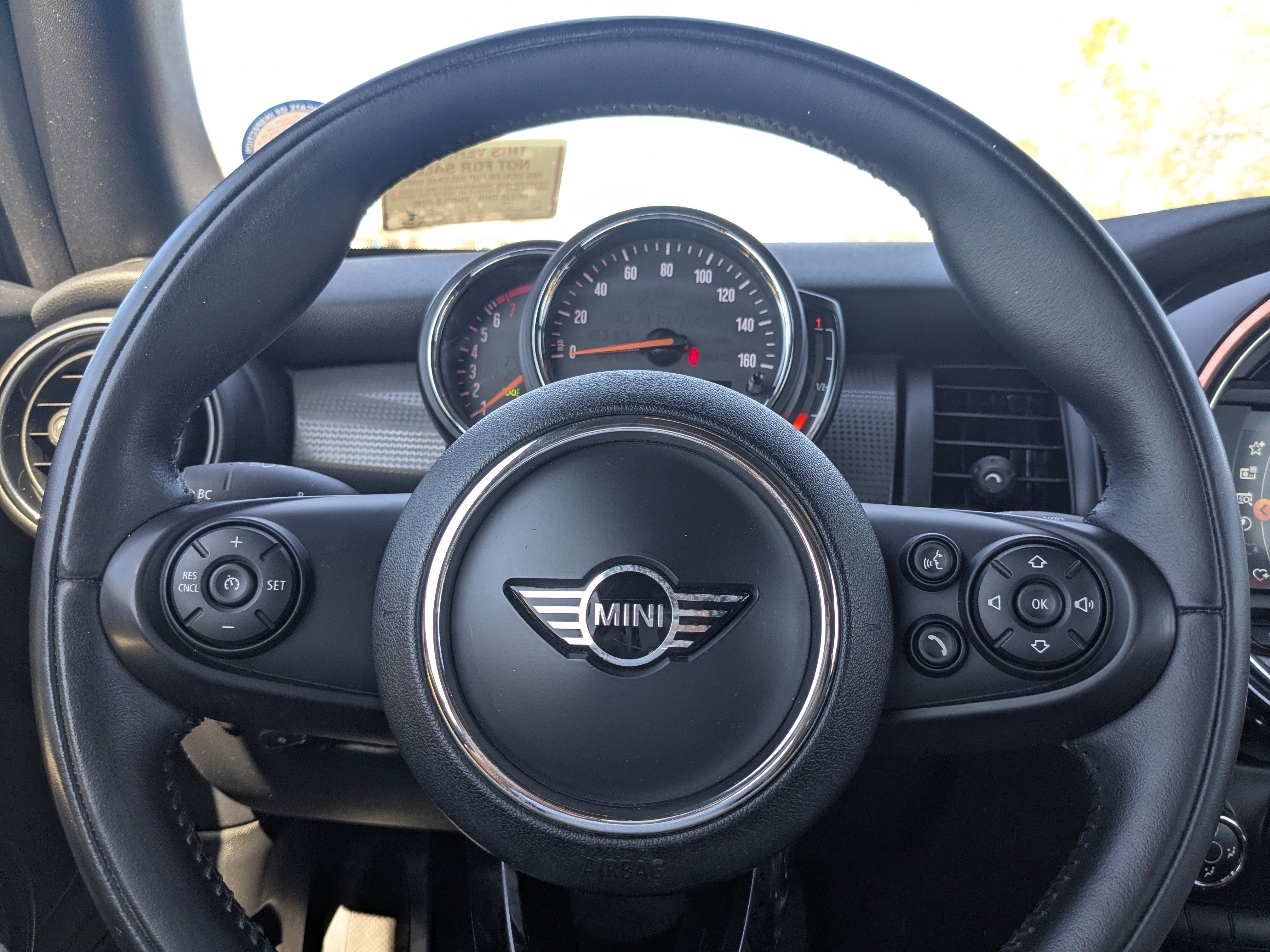 Used 2019 MINI Cooper Convertible image 27