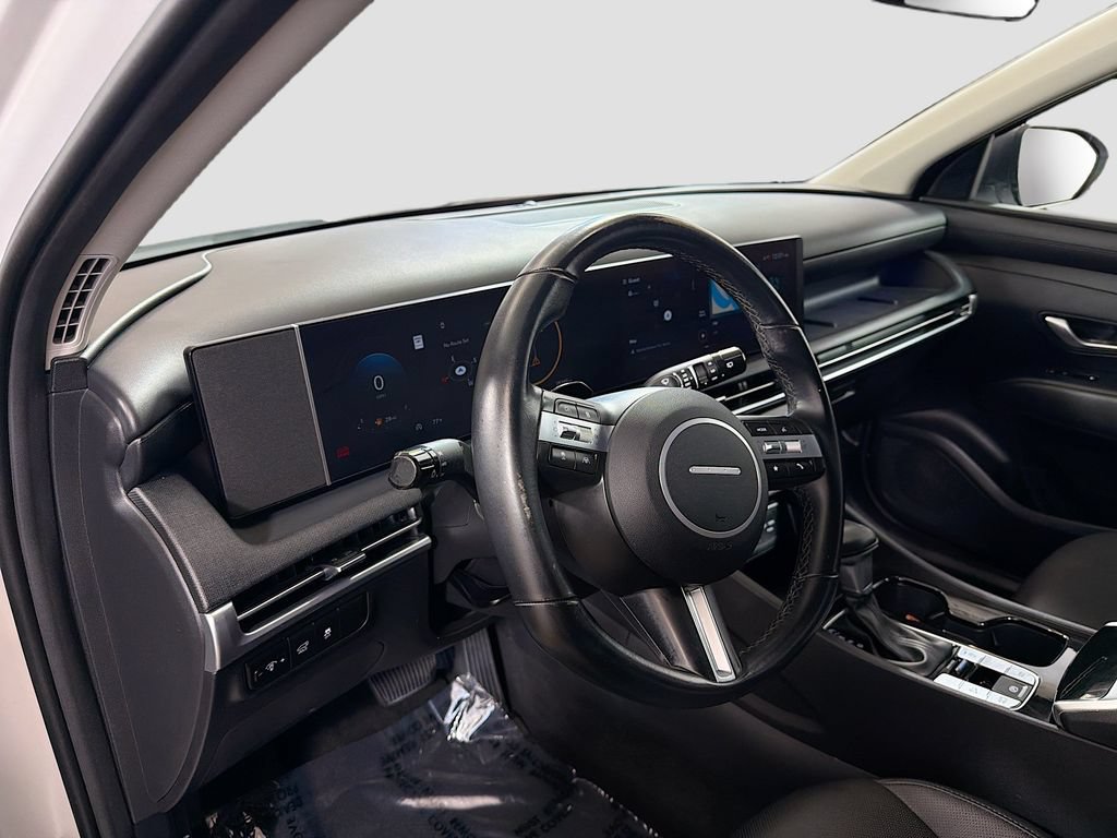 Used 2025 Hyundai Tucson SEL FWD image 11