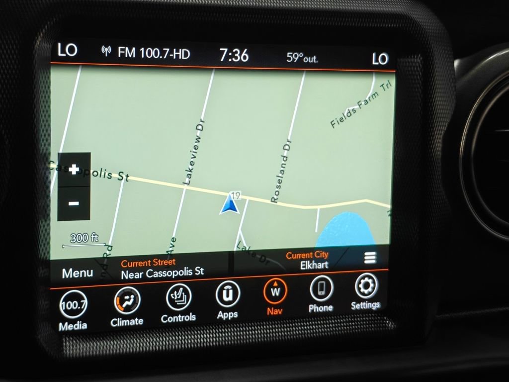 Used 2023 Jeep Gladiator Willys image 6