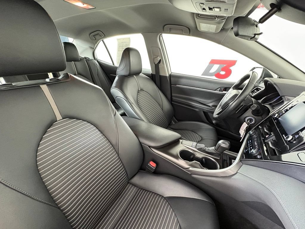 Used 2023 Toyota Camry SE FWD image 28